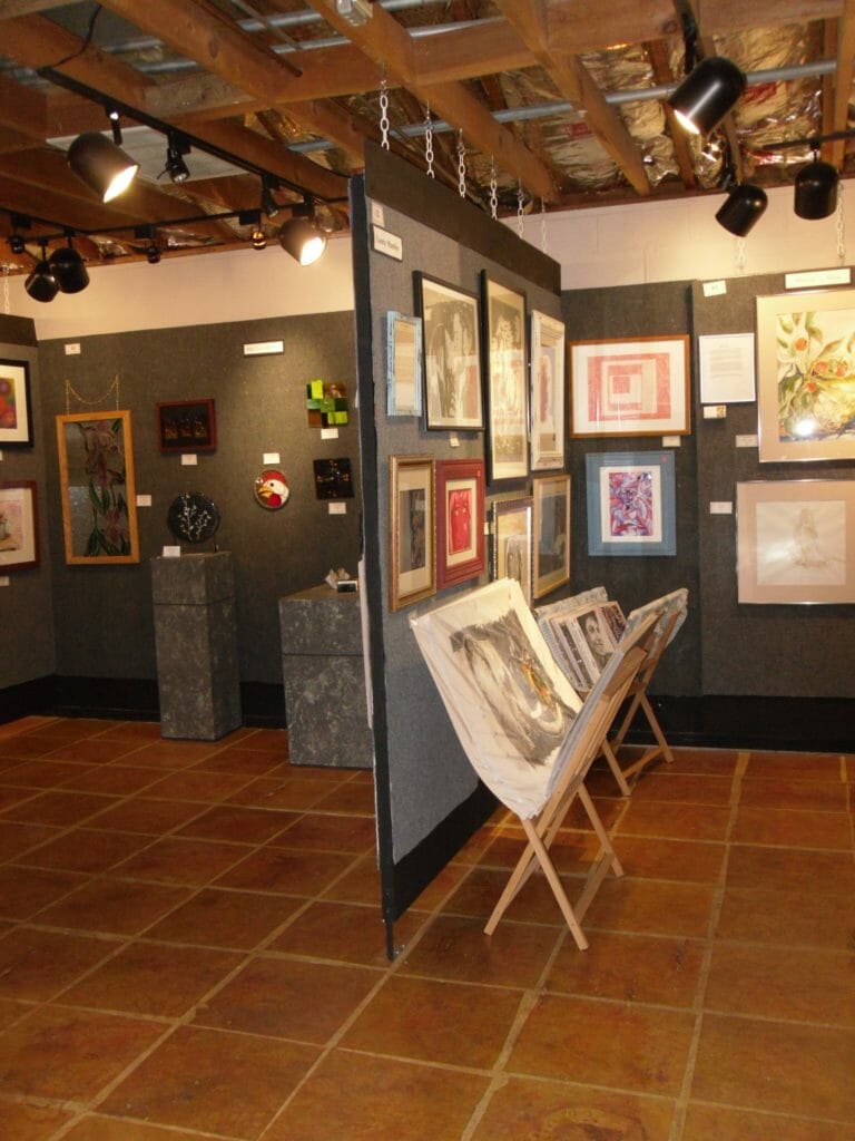 new artworks gallery in old fair oaks