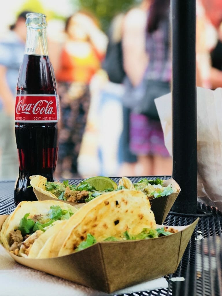 coca cola and street tacos