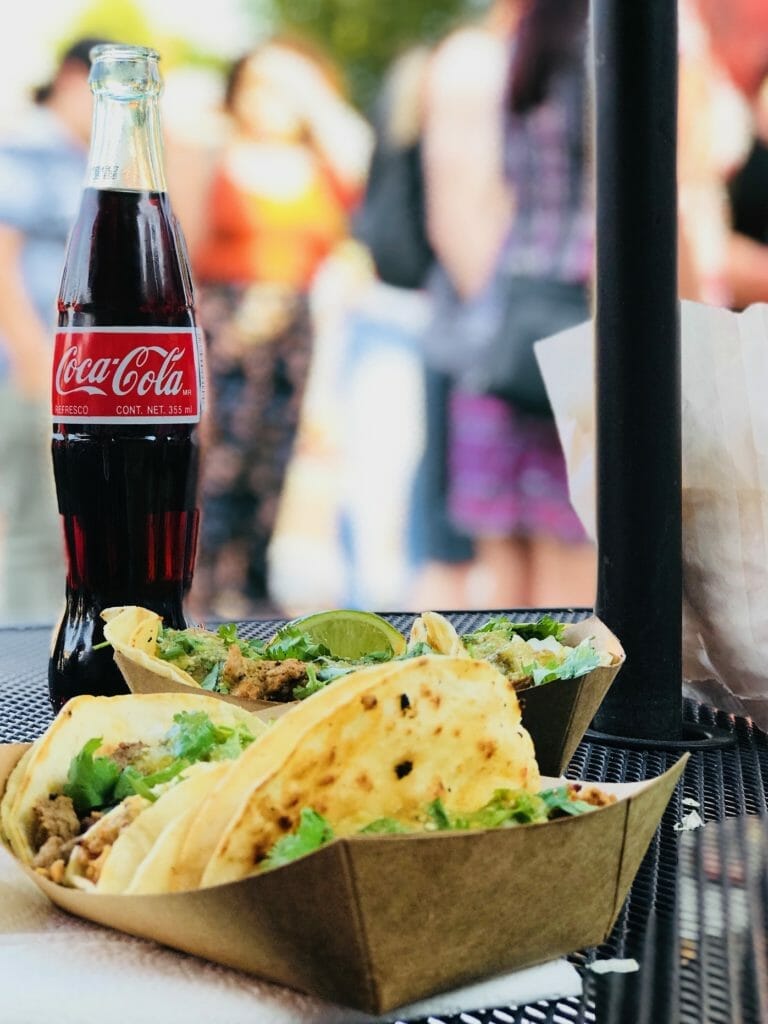 coca cola and street tacos